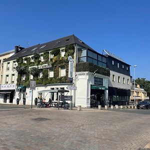 Brit Hotel L'Arrivee Guingamp